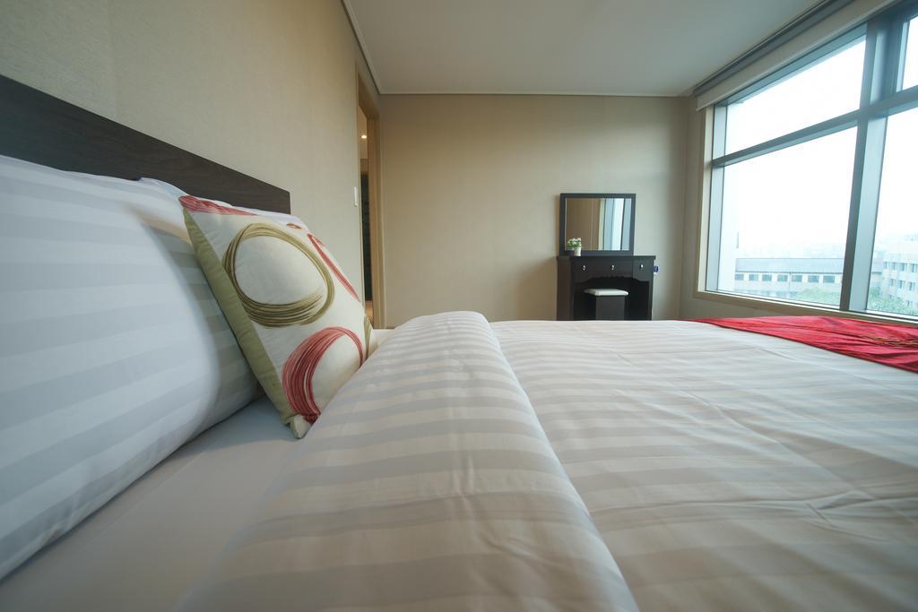 R&T Hotel Jeju Rum bild